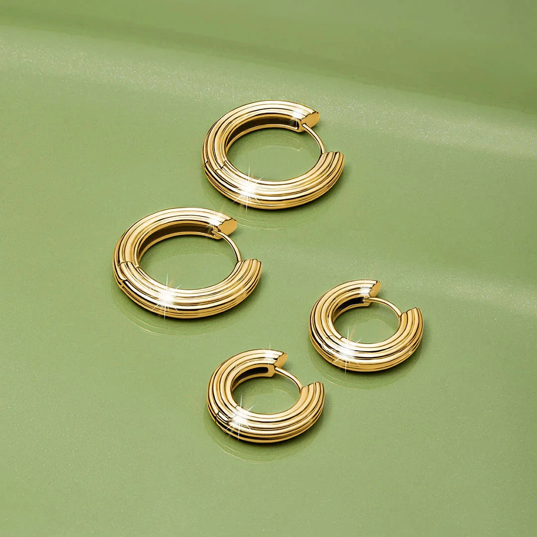 The Ridged Amalfi Hoop - Gold