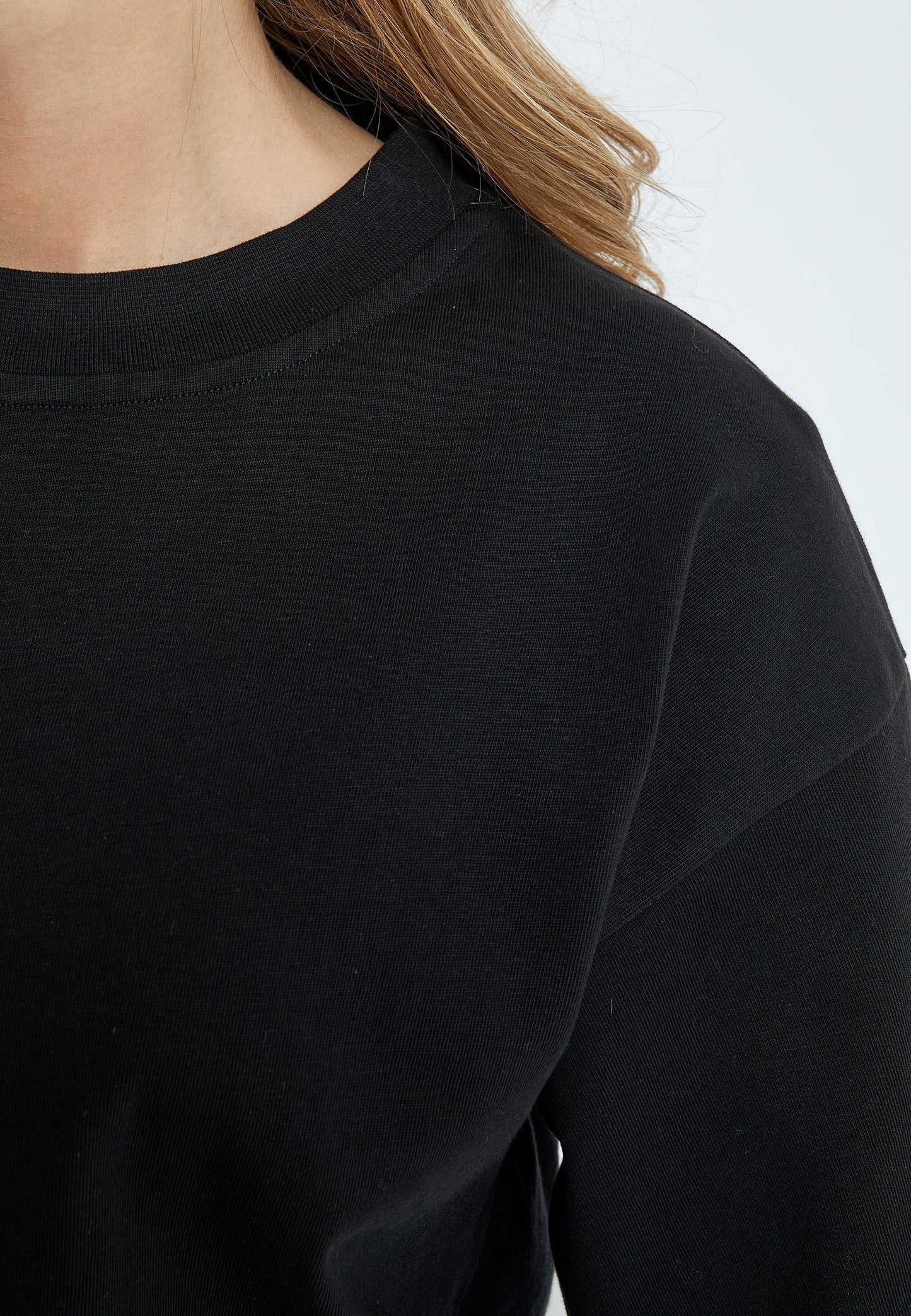 Gamma Cropped GOTS - Black