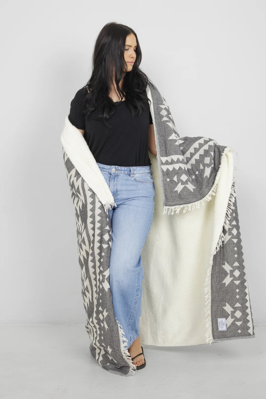 The Coast Fleece Throw - Granite