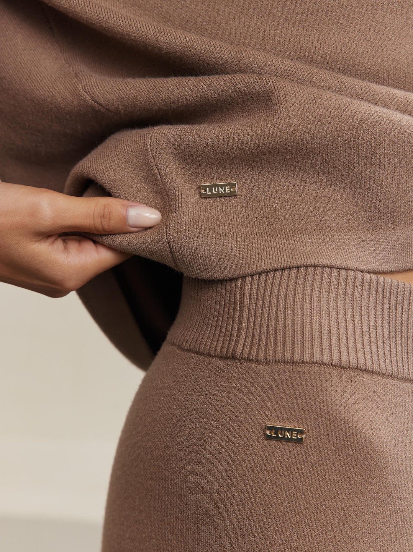 Olly V Neck Top - Toffee