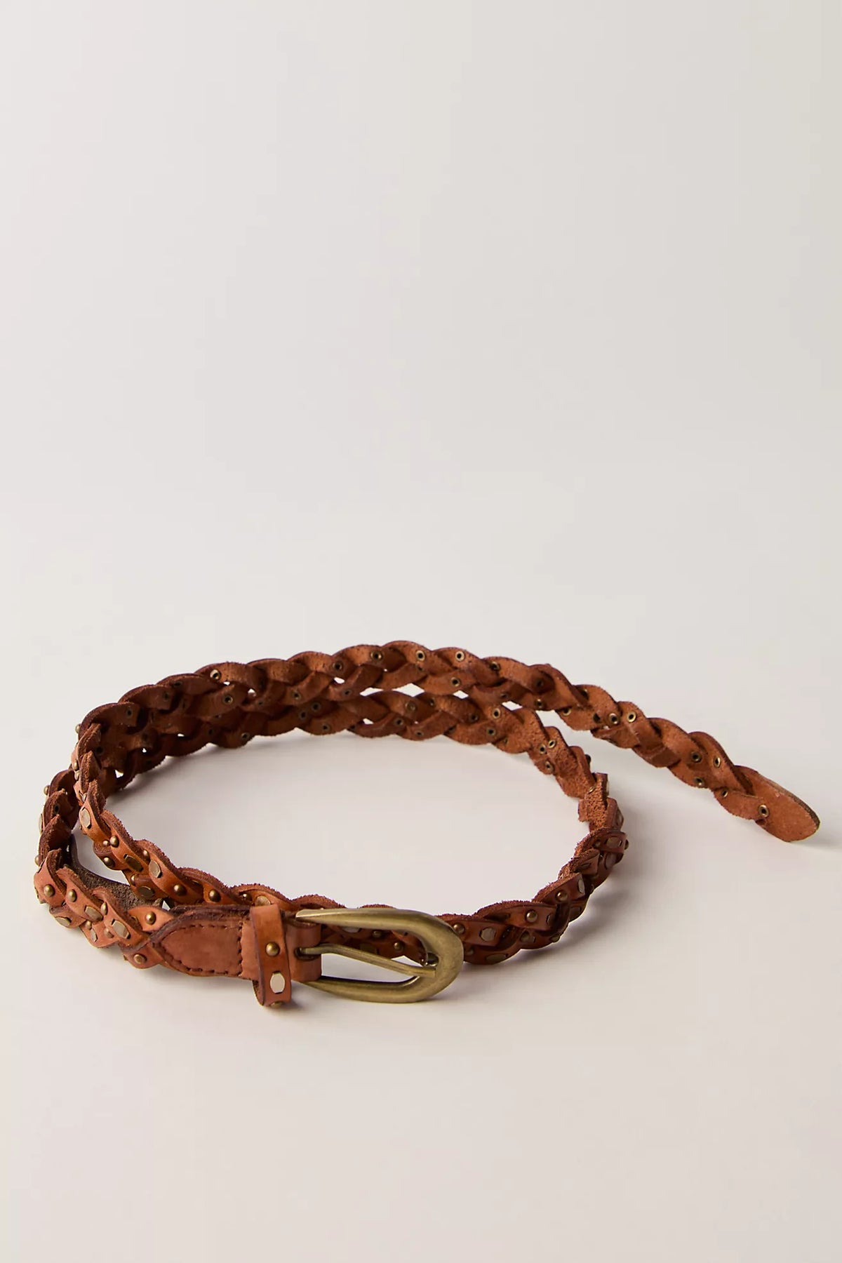 Sol Slim Stud Belt - Cognac
