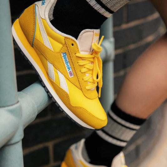 Classic Az Shoes - Golden Haze/Chalk