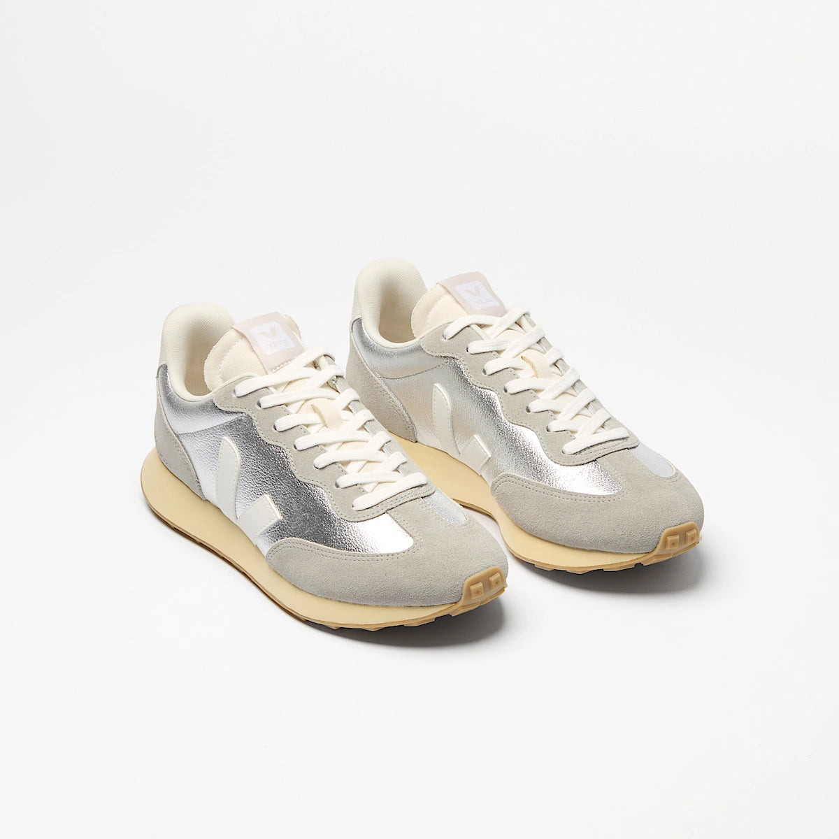Rio Branco II - Silver / White