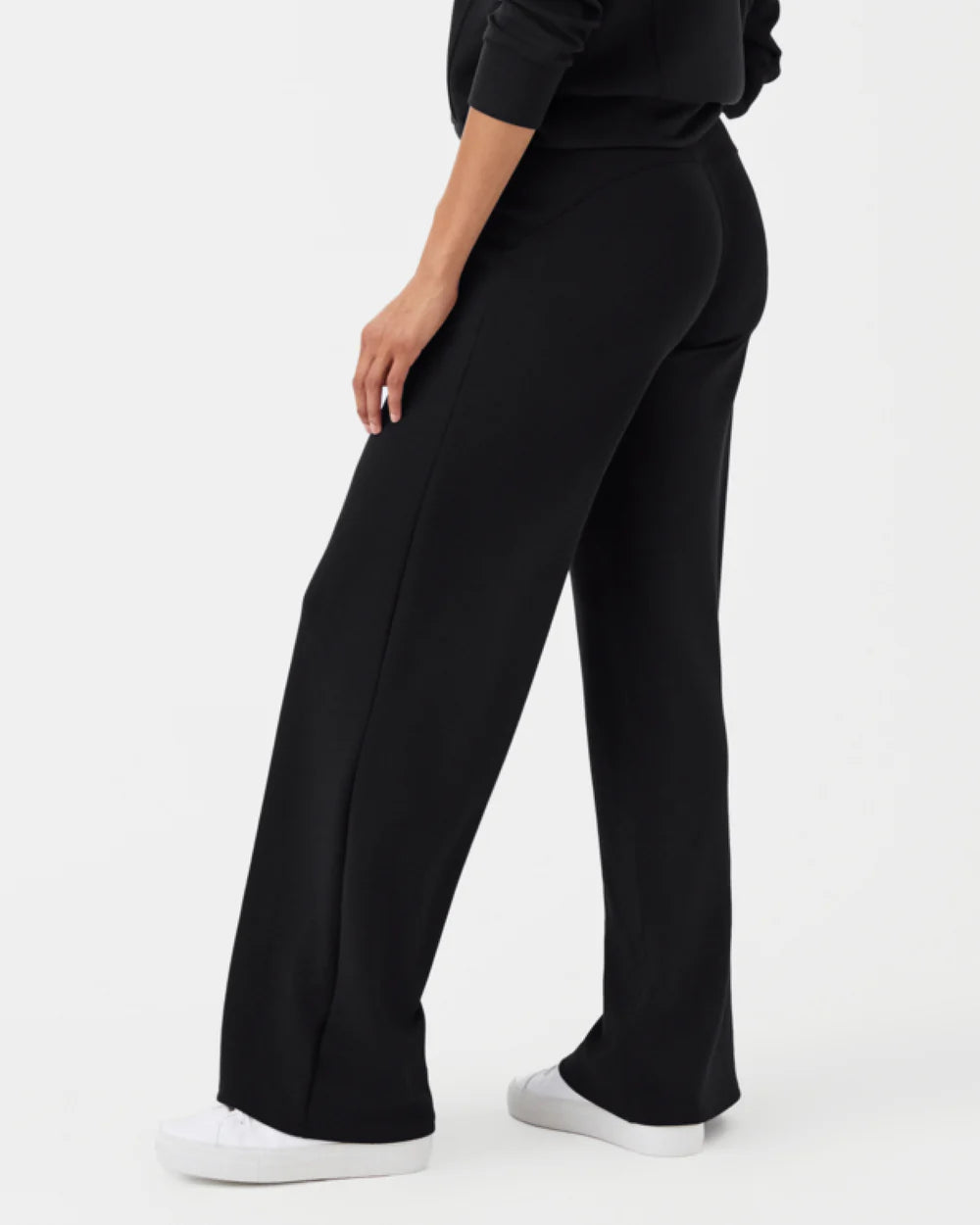AirEssentials Wide Leg Pant - Black