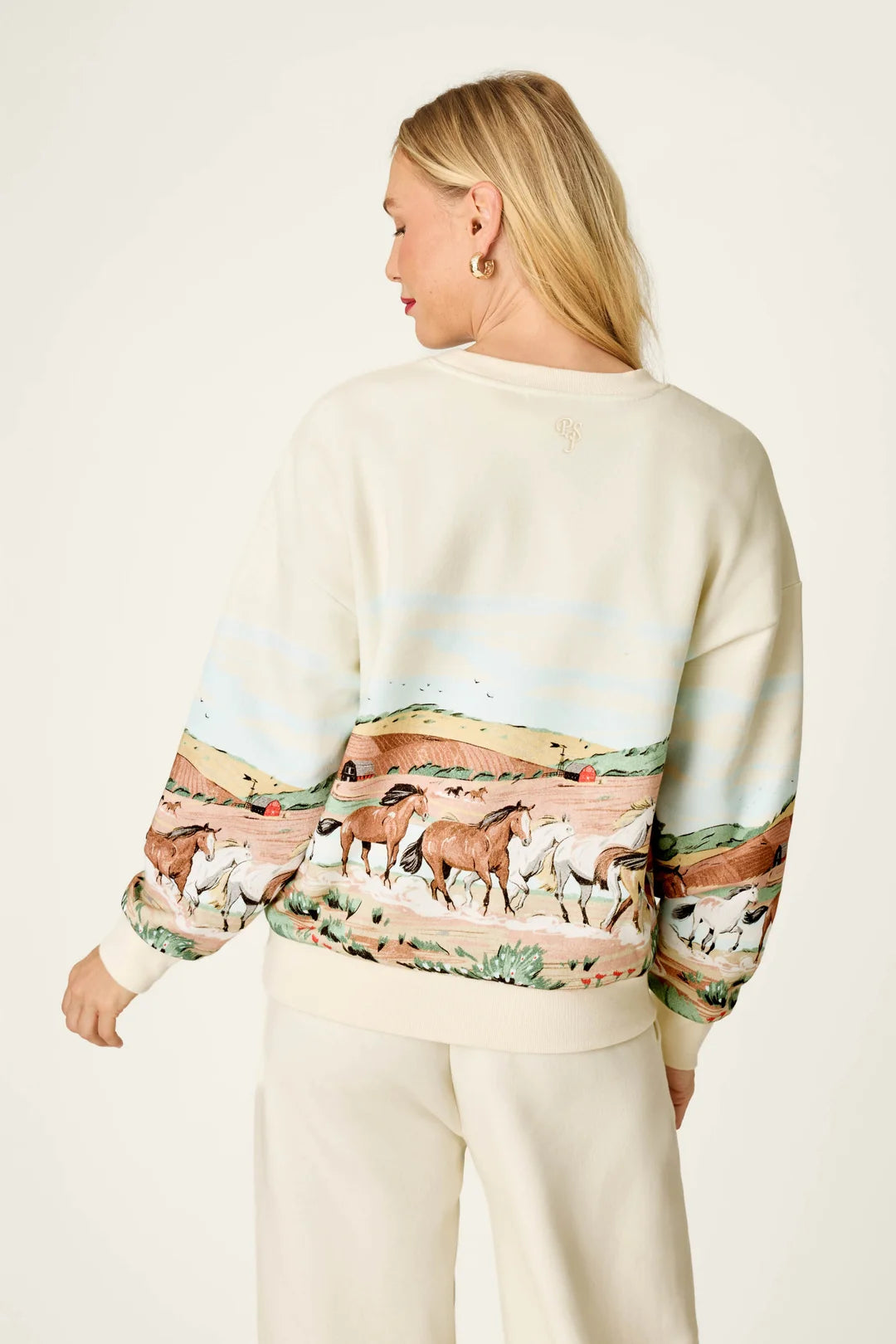 Untamed Spirit Sweatshirt - Nude