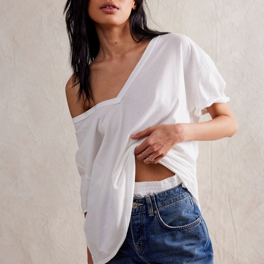 Nina Tee V Neck - Ivory