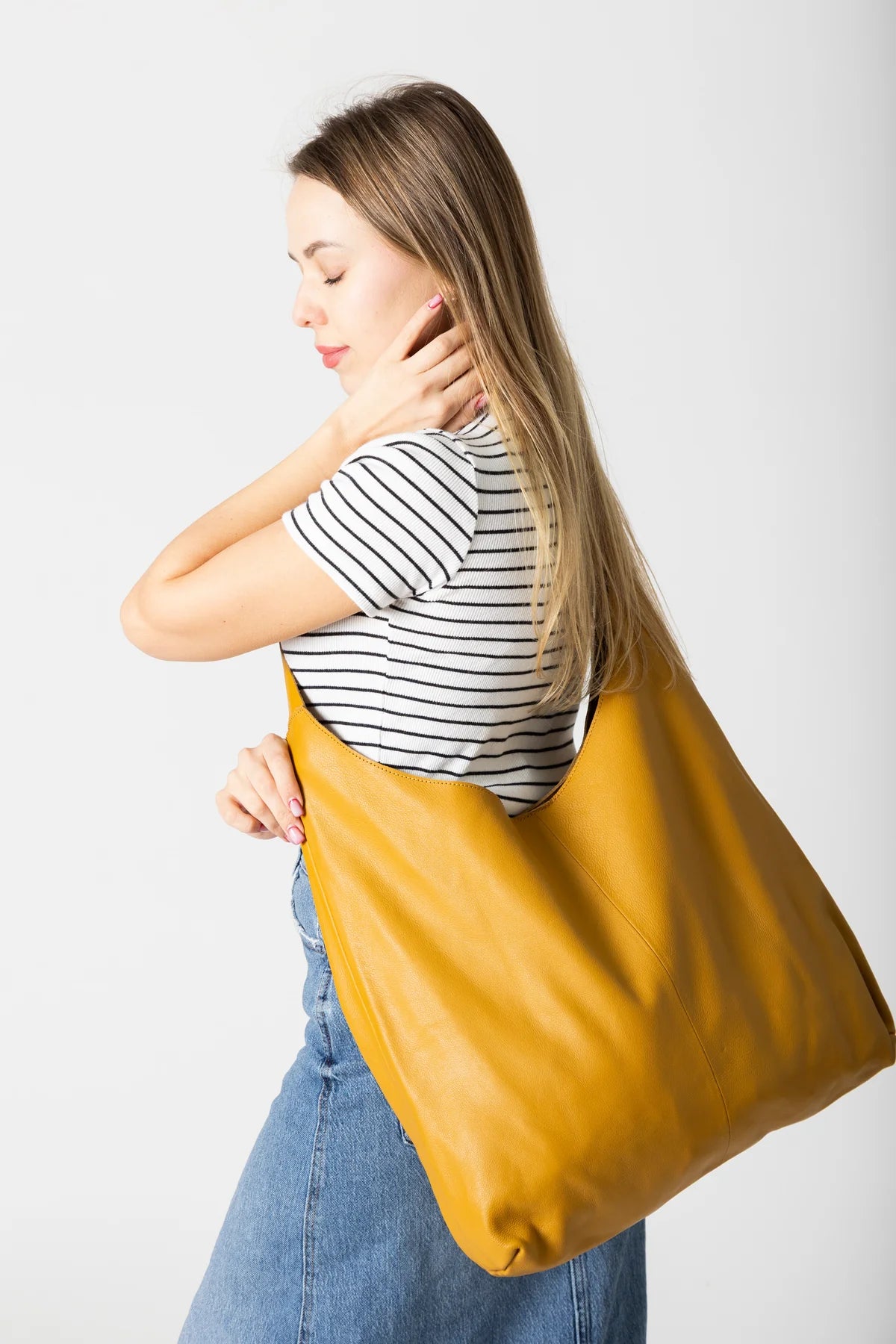 Knot Leather Shoulder Bag - Mustard