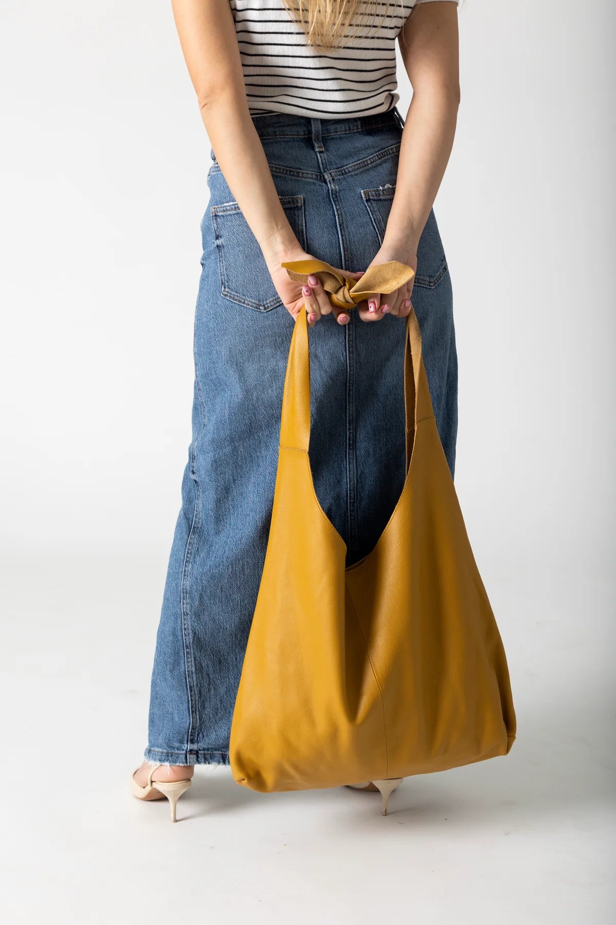 Knot Leather Shoulder Bag - Mustard