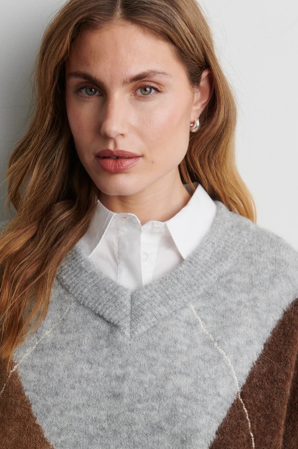 Forca Knit V-Neck - Light Grey