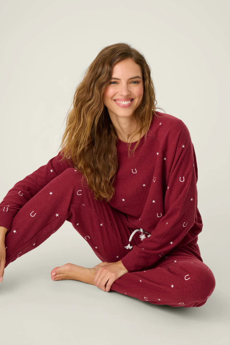 Hold Your Horses Horseshoe Embroidered Lounge Set