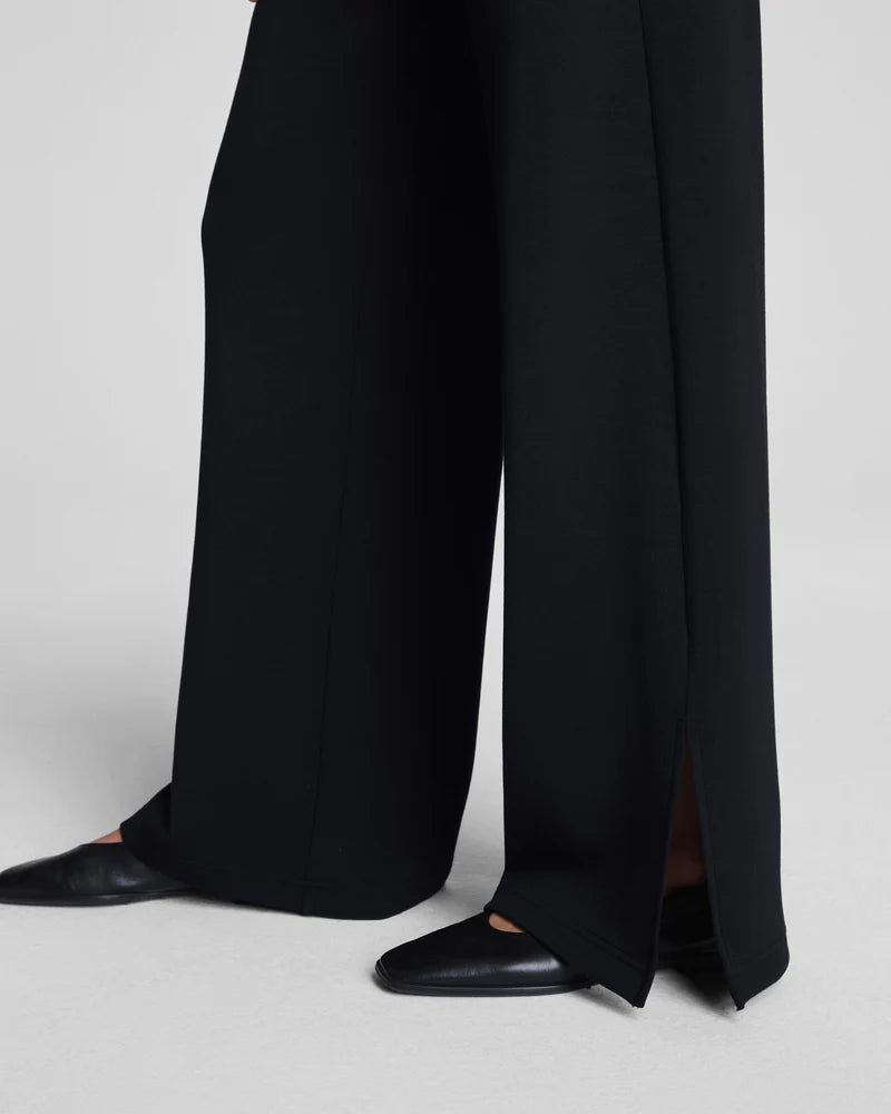 AirEssentials Zero Waistband Wide Leg Pant - Very Black