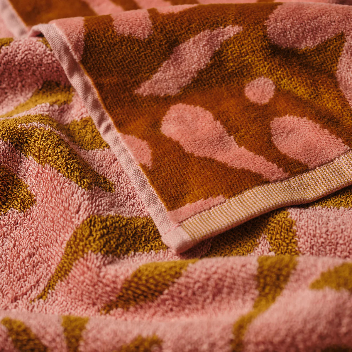 Sunny Premium Towel - Retro