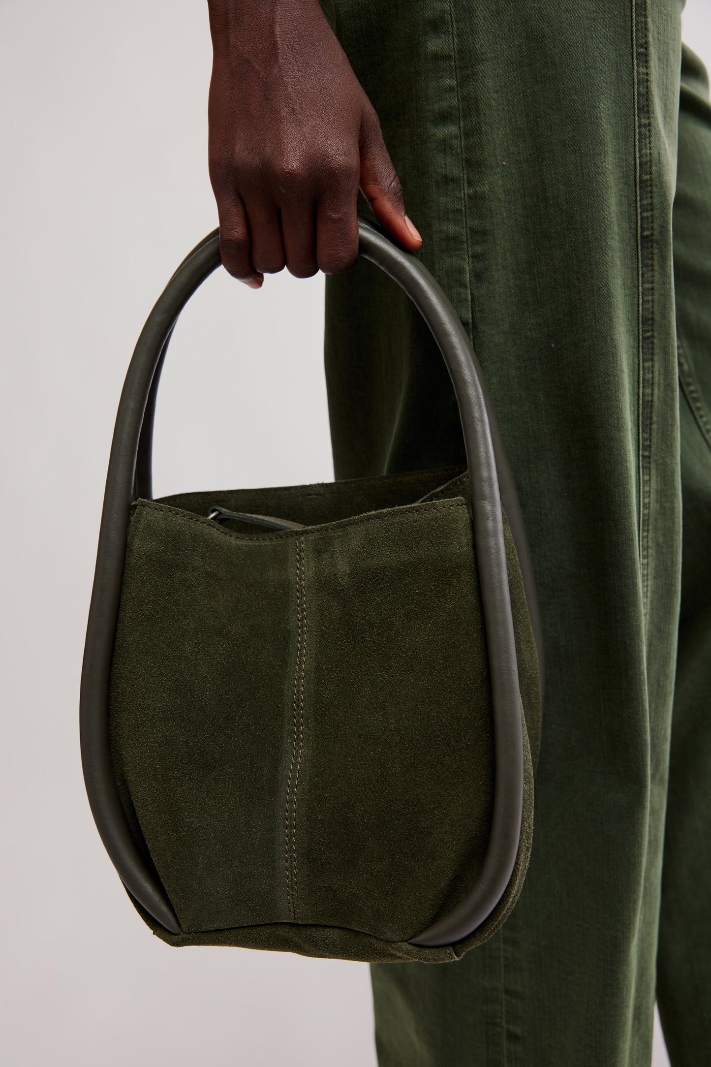 Barlow Bucket Bag - Dark Olive