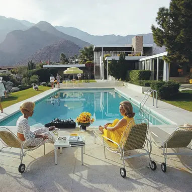 Poolside Gossip - 1000 Piece Puzzle