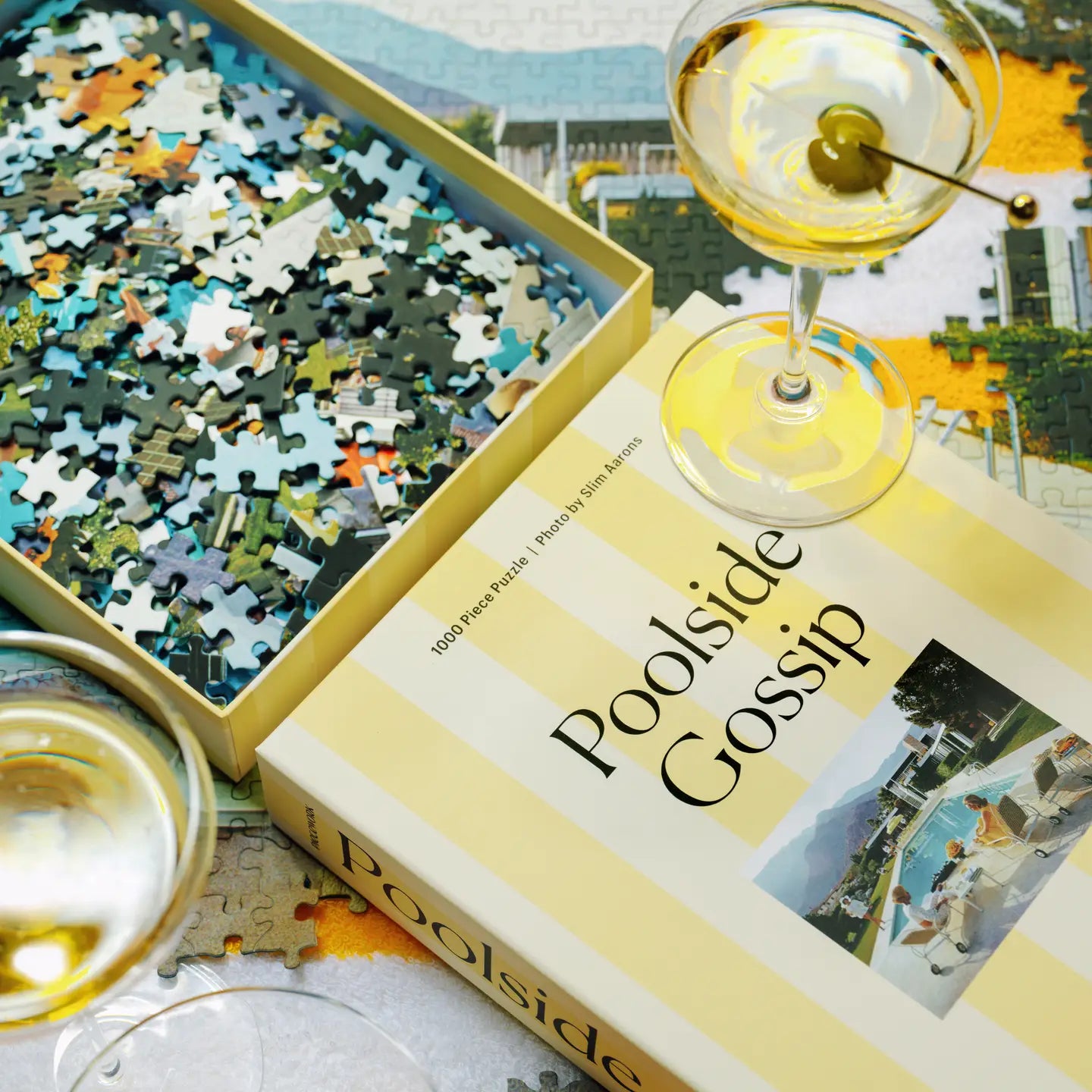 Poolside Gossip - 1000 Piece Puzzle