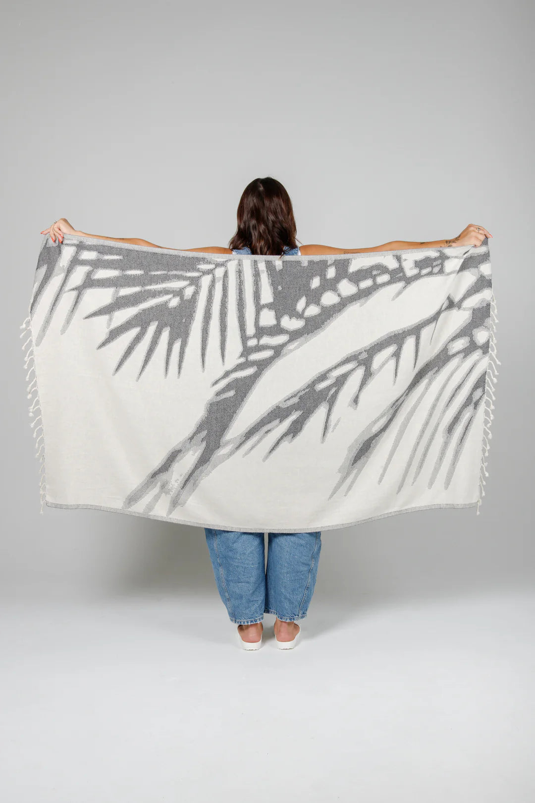 The Somers Palm Towel - Granite