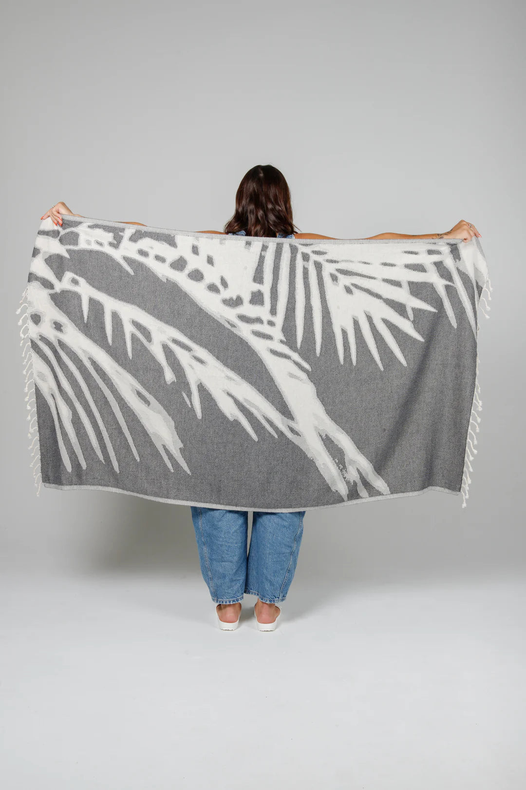 The Somers Palm Towel - Granite