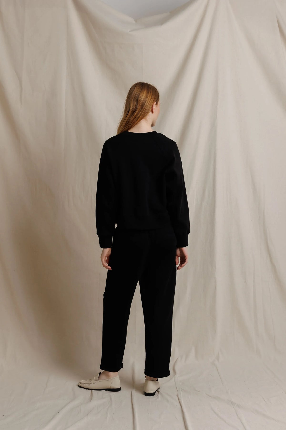 Sutton - True Black