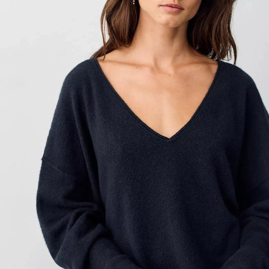 See Me V-Neck Knit - Black