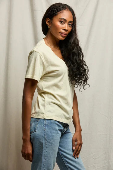 Hendrix V Neck Tee - Custard