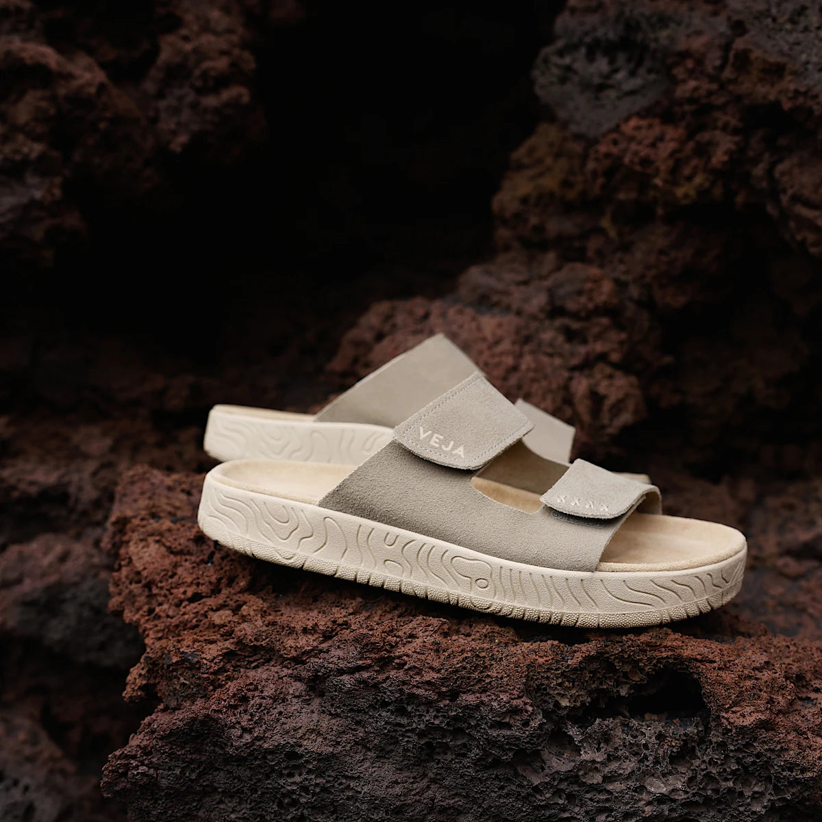 Etna Suede - Taupe Almond