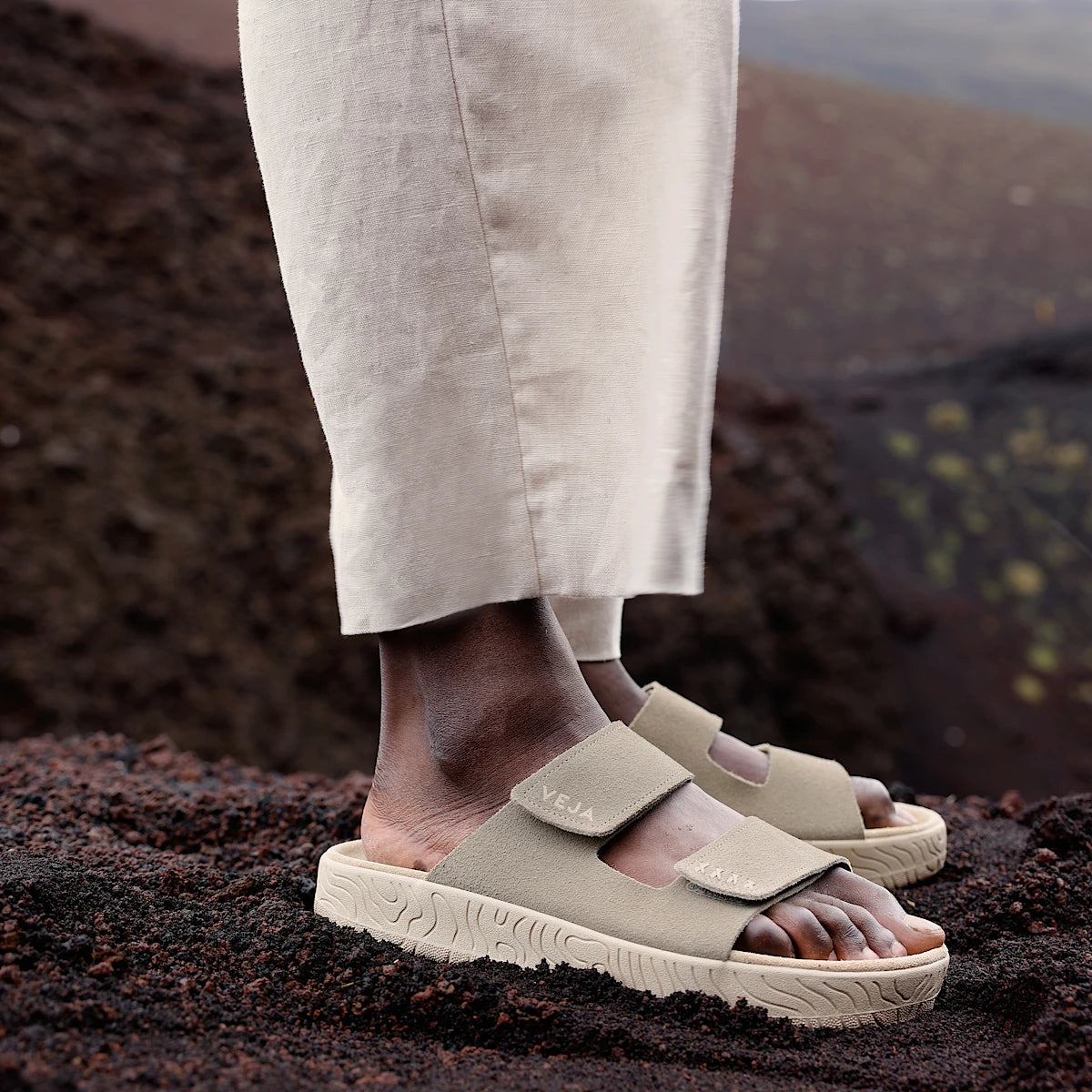 Etna Suede - Taupe Almond