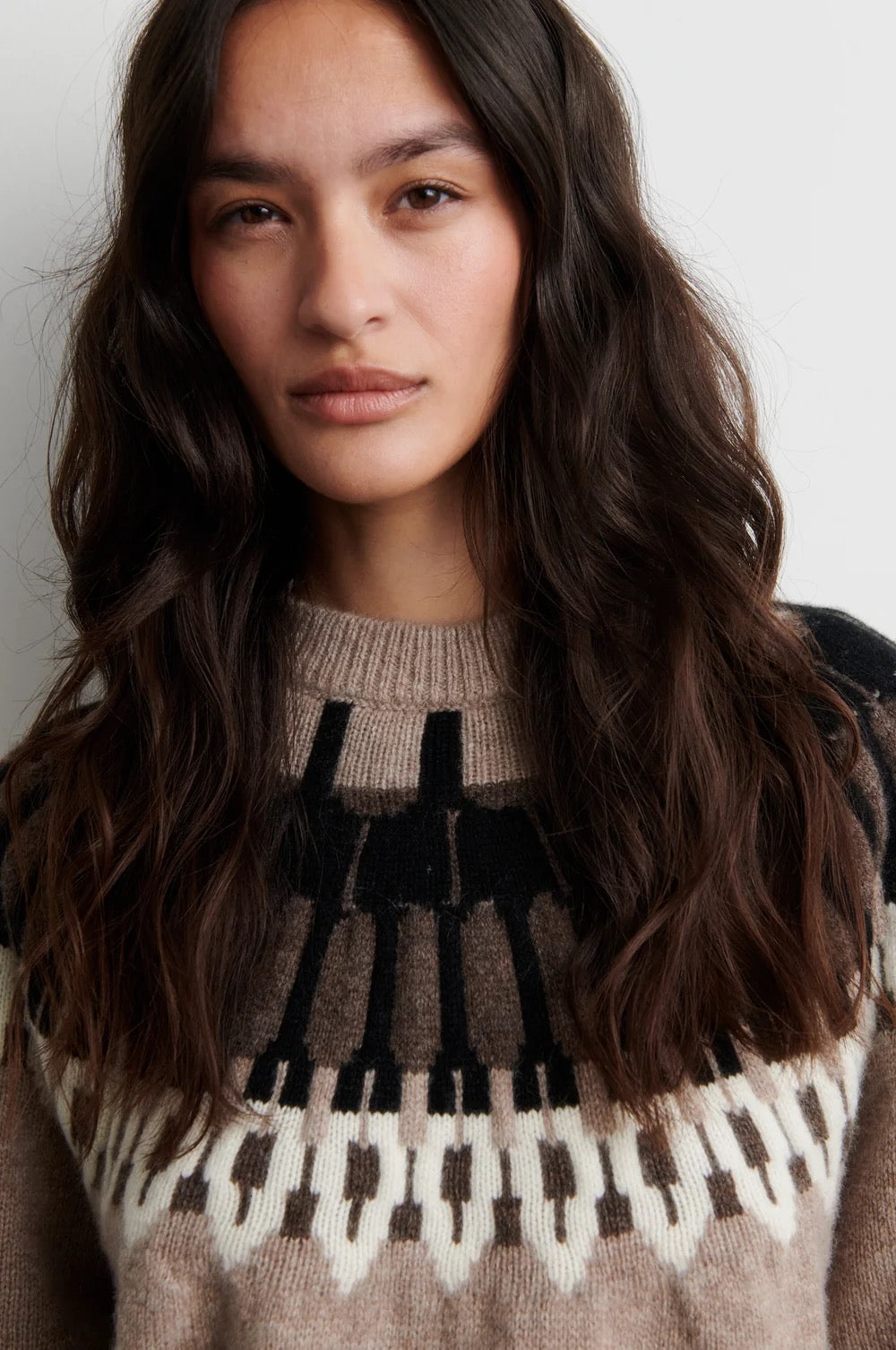 Arlo Knit O Neck Sweater - Beige