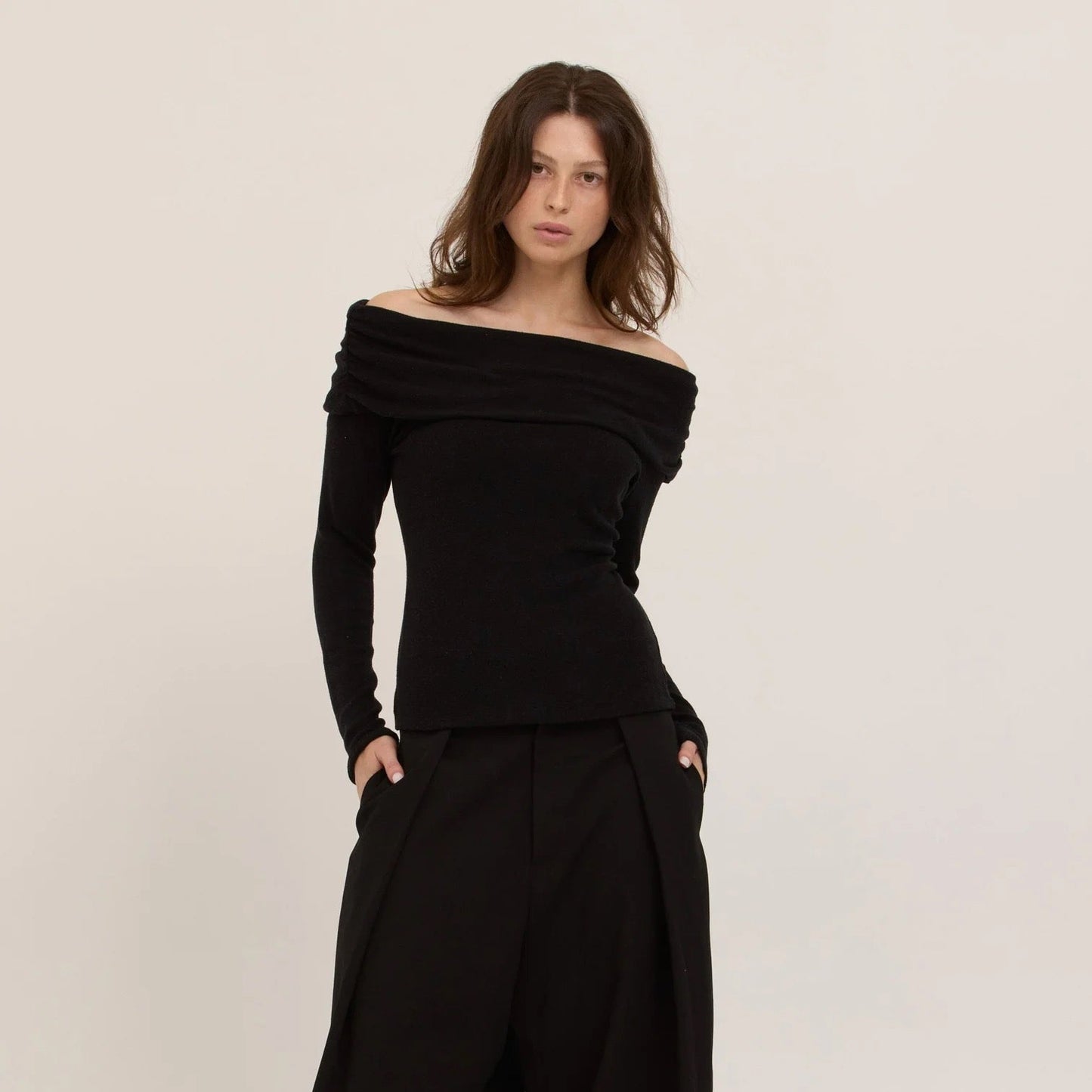 Studio City Off Shoulder Top - Black