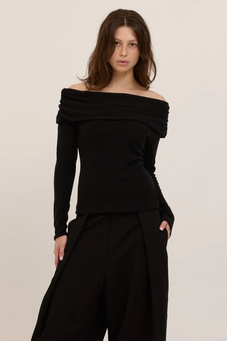 Studio City Off Shoulder Top - Black