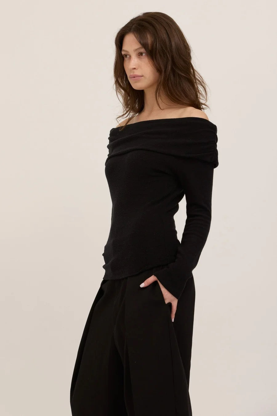 Studio City Off Shoulder Top - Black