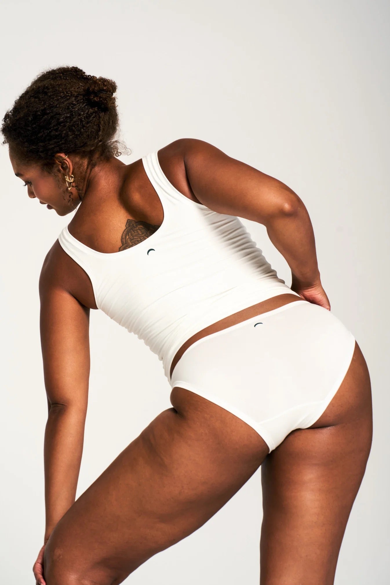 Sporty Classic Tank - Undyed